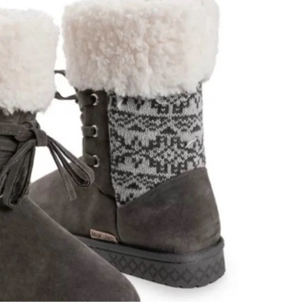 Muk Luks Melba Faux Fur Cozy Gray Knit Boots Size 10W New in Box